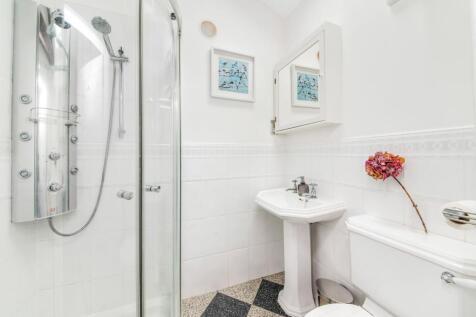 BEDROOM TWO EN-SUITE