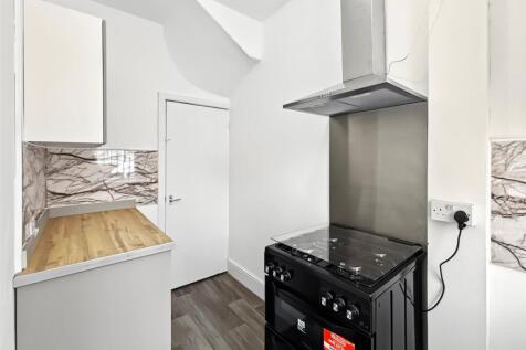 Rydall Street, Beeston, Leeds, West Yorkshire, LS11 photo 3