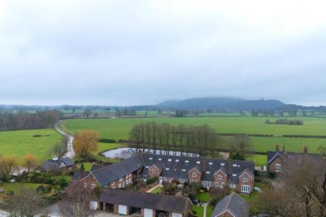 4 Beeston Hall Mews-1.jpg