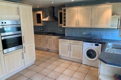 Lenham kitchen 2