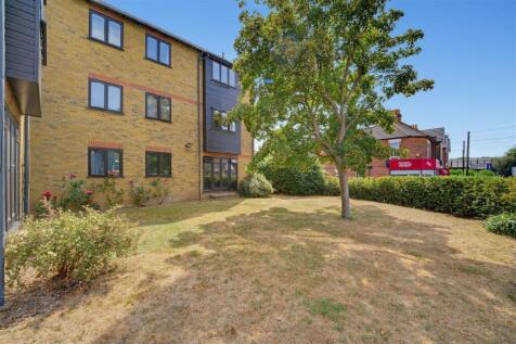 4 Kipling Court Grounds.jpg