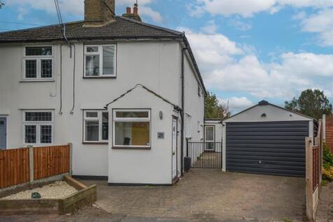 Brentwood, CM15 - property photo
