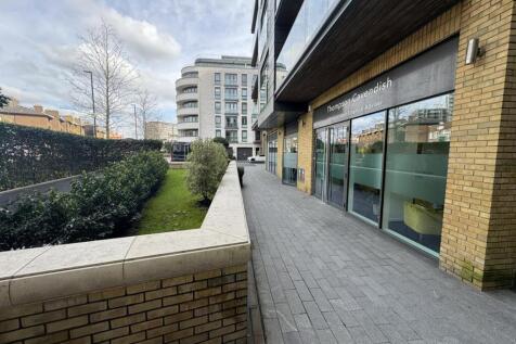 Kew Bridge  Unit 2  Brentford 1.jpg