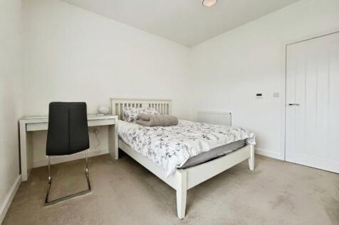 Dealings Road, Newhall, Harlow, Essex, CM17 photo 4