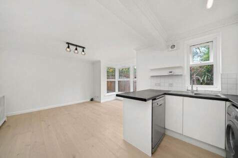 Pooles Lane, Chelsea photo 3