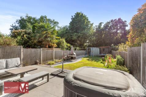 The Cherries St Leonards Road Nazeing Nazeing EN9 2HJ via proper