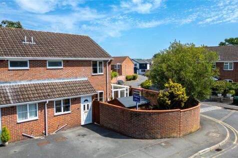 Thatcham, RG19 - property photo