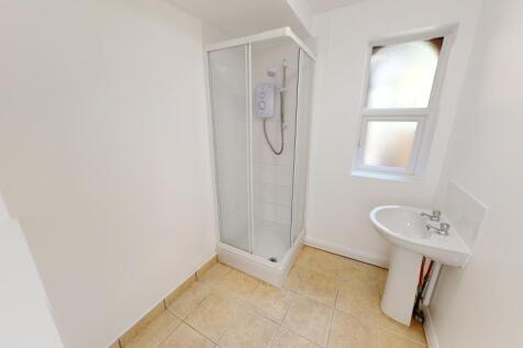 Flat-4-26-Magdala-Road-05242022_160345