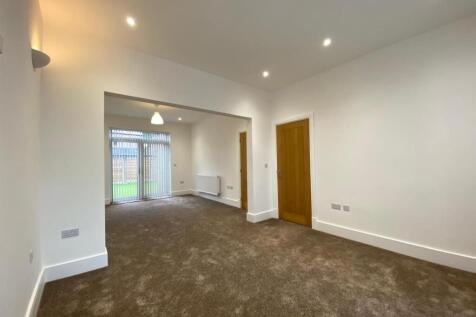 Warwick Road South, Manchester photo 3