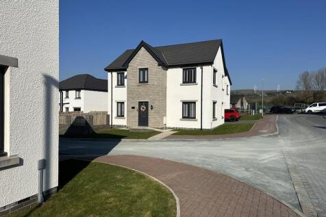 Askam-in-furness, LA16 - property photo