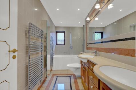 2022 Bathroom