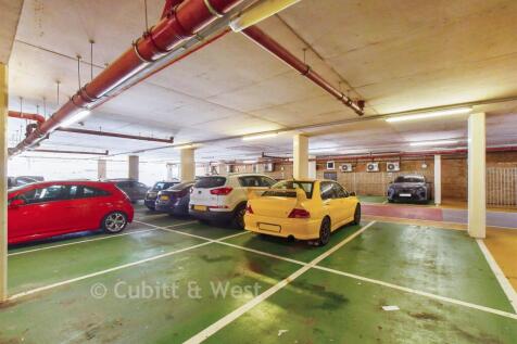 Driveway/Parking