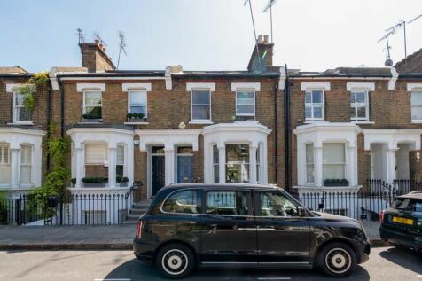 3-bed flat on Burnaby Street, Lots Village, £5,500/mo