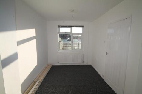 Hampshire Gardens, Wallsend, North Tyneside photo 5