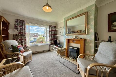 Living Room.JPG