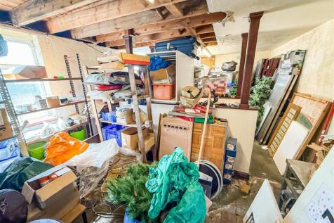 FIRST FLOOR STORAGE AREA