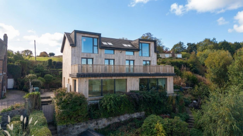4-bed semi-detached on Leeds Road, Pool in Wharfedale, £3,000/mo