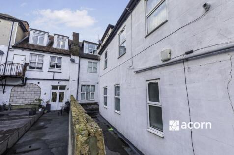 flat_e_6_manor_me...