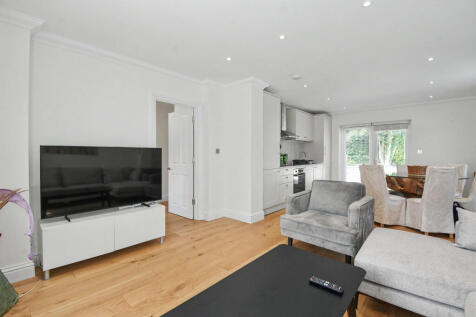 5 Vicarage Gardens, Ascot, SL5 9DX