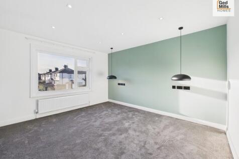 CAM02899G0-PR0068...