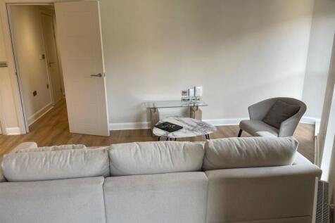 PHOTO-2025-08-07-14-31-09 10.jpg