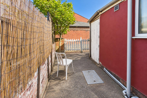Courtyard Garden