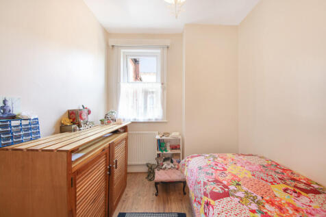 Odessa Road, NW10, London photo 2
