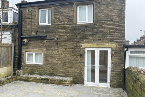 13 Green Lane, Thorn
