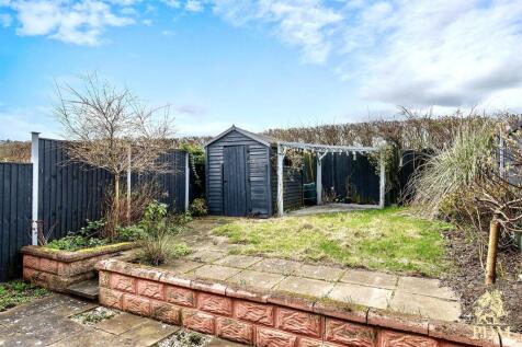 93 Latimer Drive Externals  (6 of 6).jpg