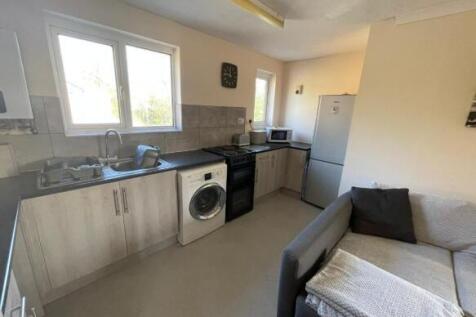 Willowherb Close, Haydon Wick, Swindon, Wiltshire, SN25 1RS photo 4