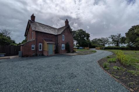 Side and driveway