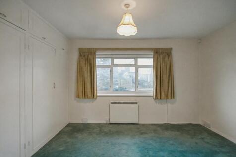 33 Hillside Avenue, Wembley, HA9 8DY