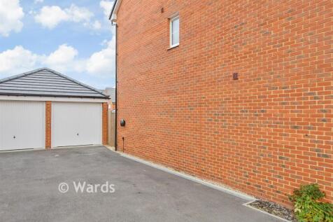 Driveway/Parking