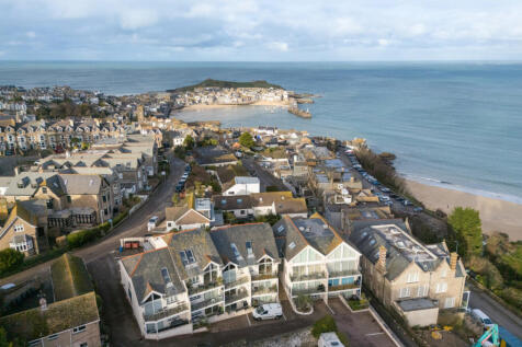 St Ives, TR26 - property photo