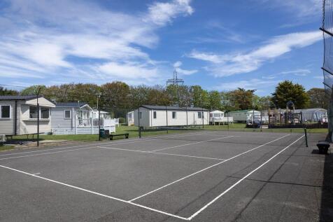 Tennis Court at Solent Breezes Holiday Park near S