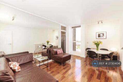 Sitting Room/Dining Area