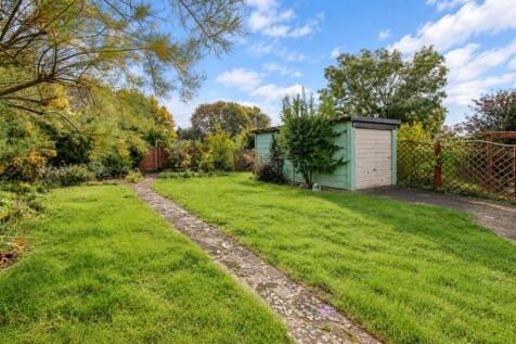 Rear Garden B.jpg