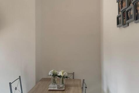83 Cotehele Avenue photo 5