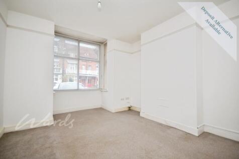 Douglas Avenue Hythe CT21 photo 3