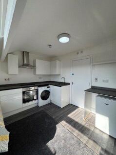 Bewdley Road, Kidderminster, DY11 photo 3