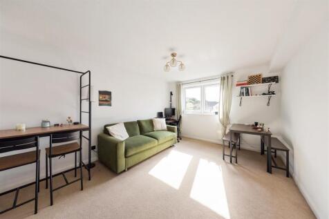 Lime Court, E11