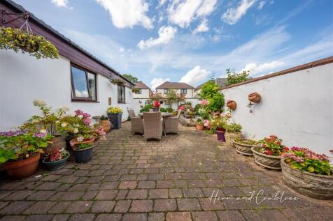 Wellfield Court, Marshfield, HernCrabtree (32).jpg