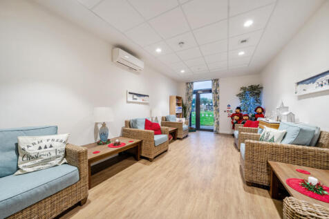 1387729-5-6938502...