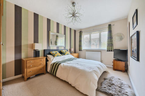 1299368-18-68372e...