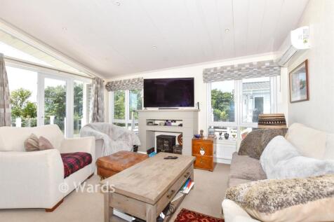 Lounge/ Kitchen