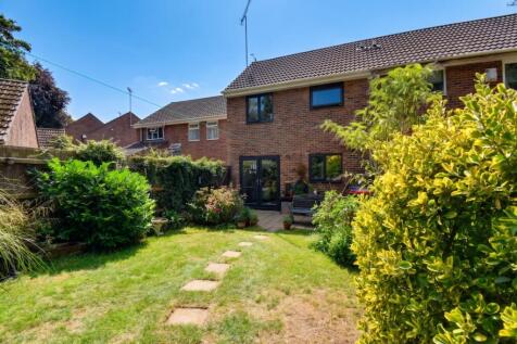 Garden to house