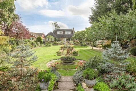 1 Knowle Hill, Hurley