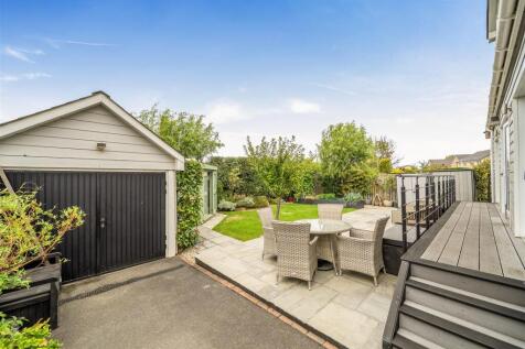 Garage &amp; Garden