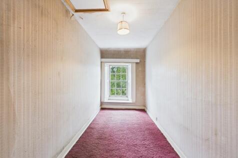 CAM04201G0-PR0094-STILL002