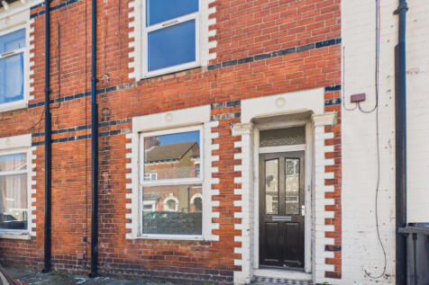 2 Bedroom Terraced Property To Let